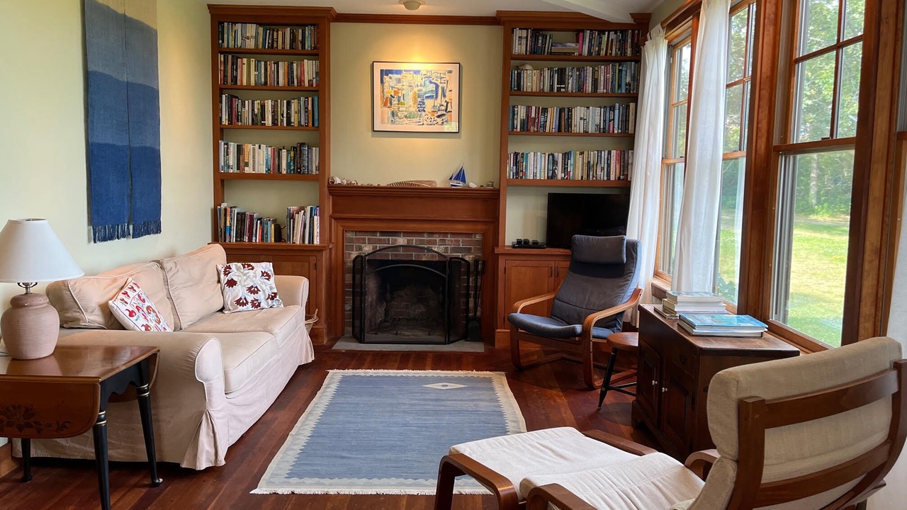 Photo of Livingroom in Aquinnah