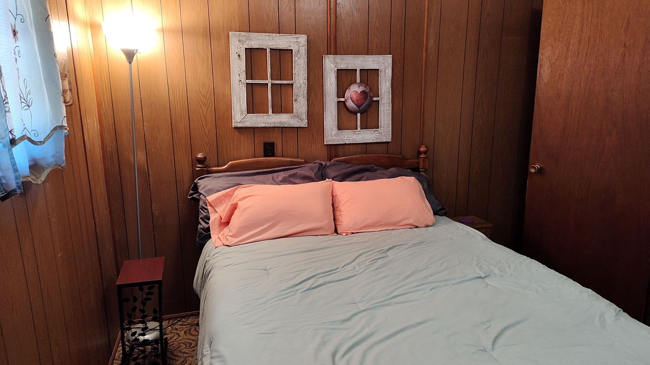 Photo of Bedroom in Bronson