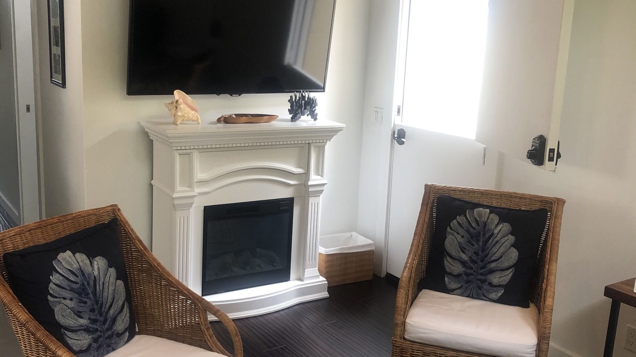 Photo of Livingroom in Beach Barber Tract