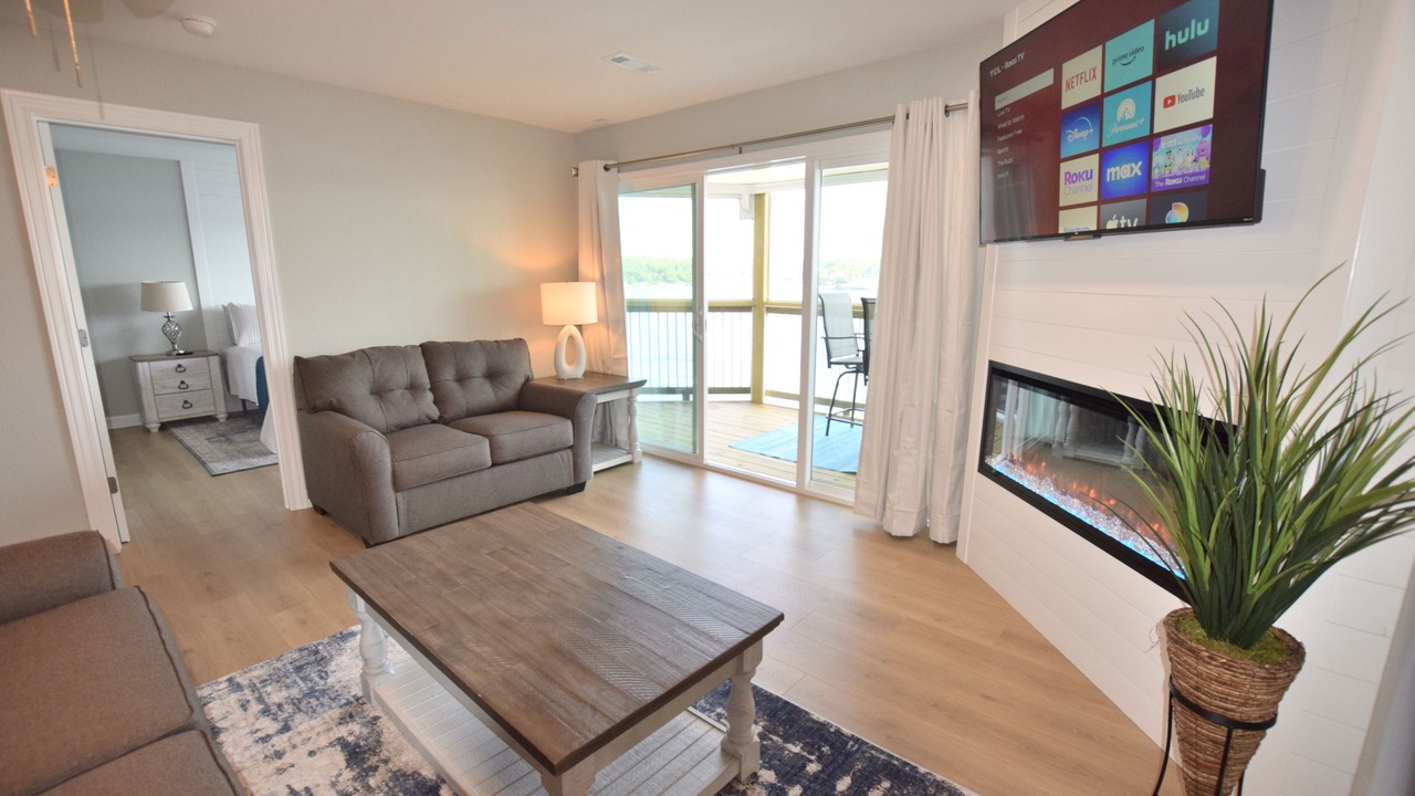 Photo of Livingroom in Osage Beach