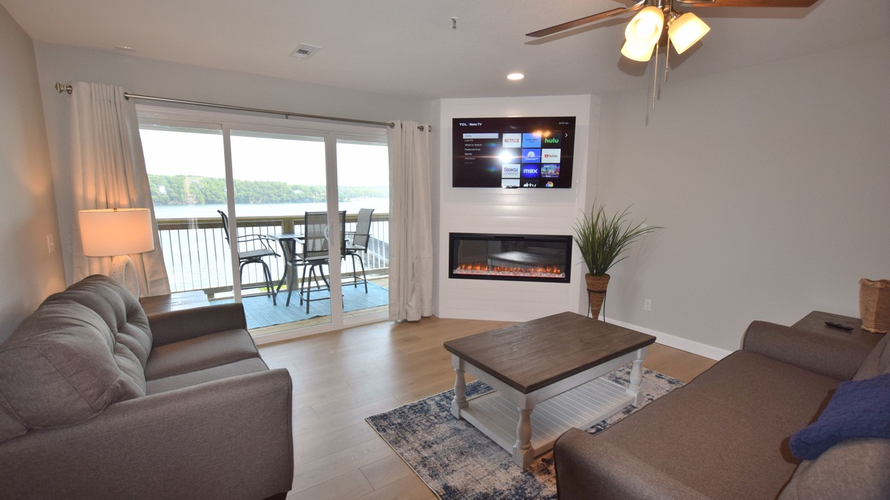 Photo of Livingroom in Osage Beach