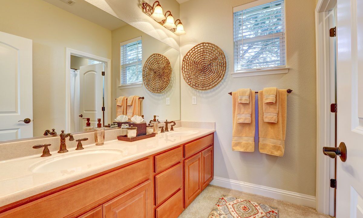 Photo of Bathroom in St. Helena