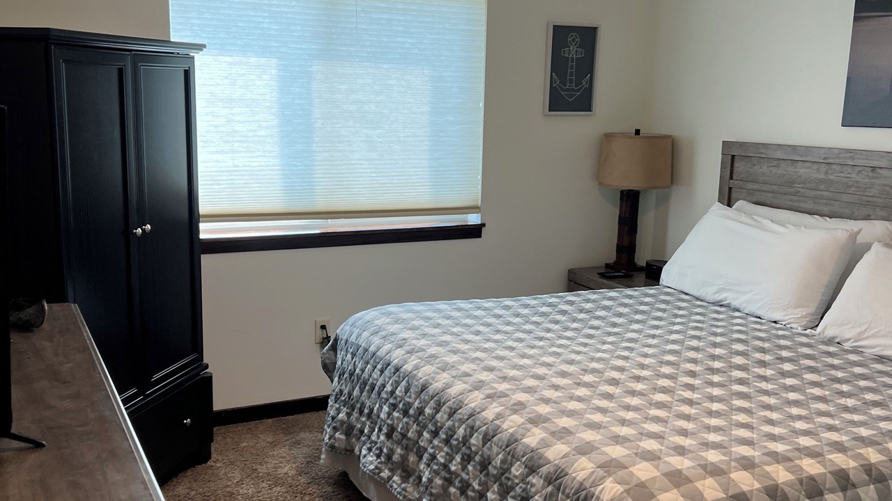 Photo of Bedroom in Arnolds Park