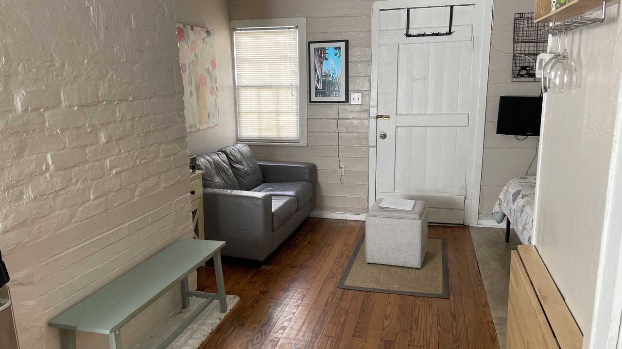 Photo of Livingroom in Beach Institute