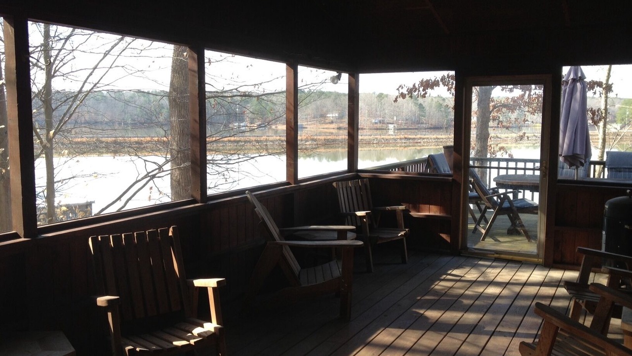 Photo of Patio Balcony in North Shore Acres