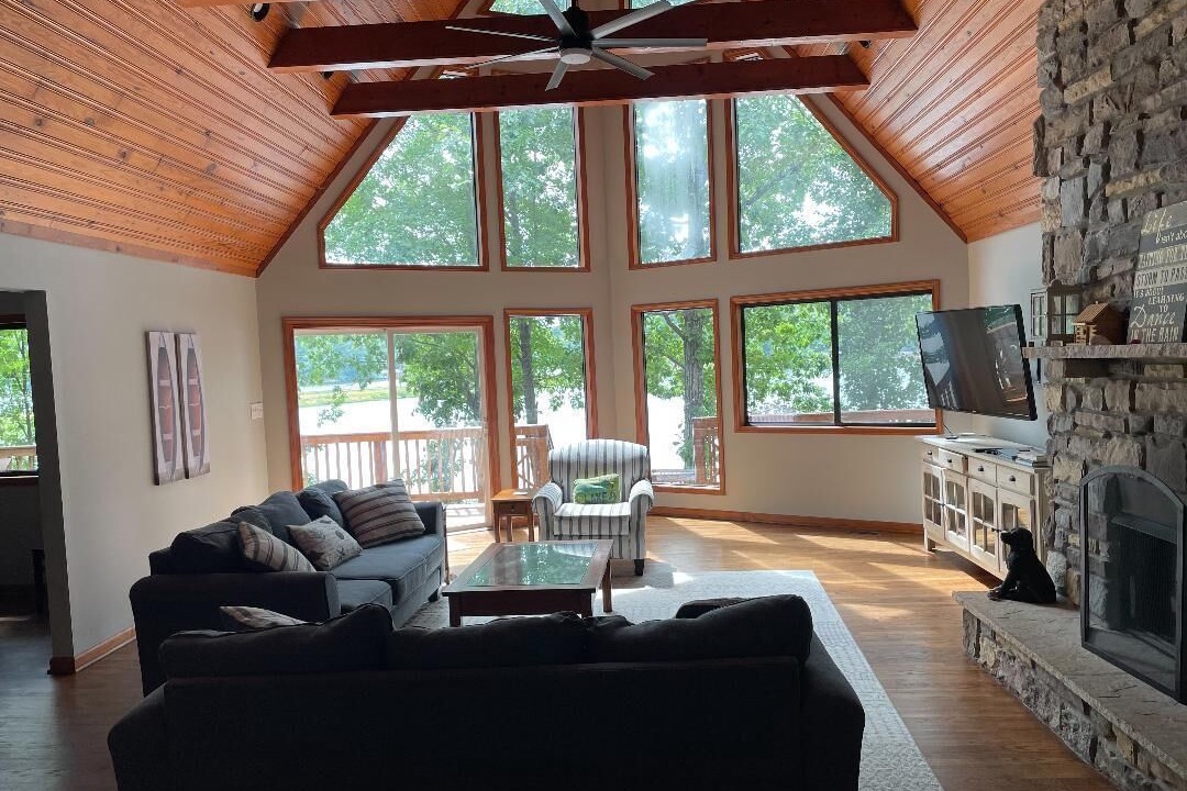Photo of Bedroom in North Shore Acres