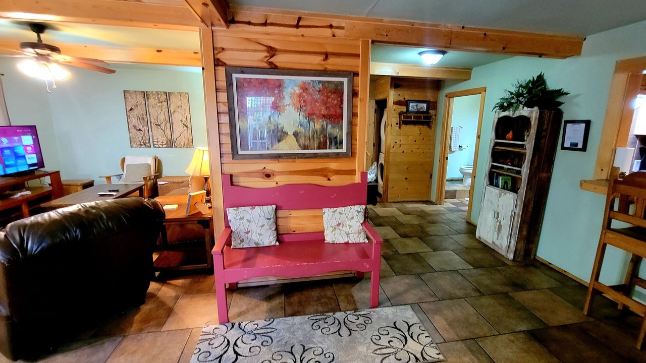 Photo of Livingroom in Broken Bow