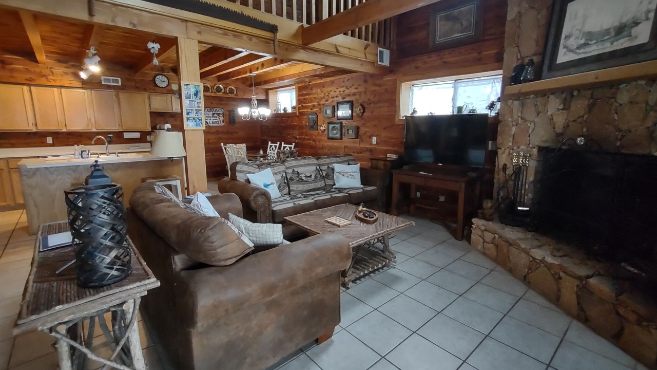 Photo of Livingroom in Climax Springs