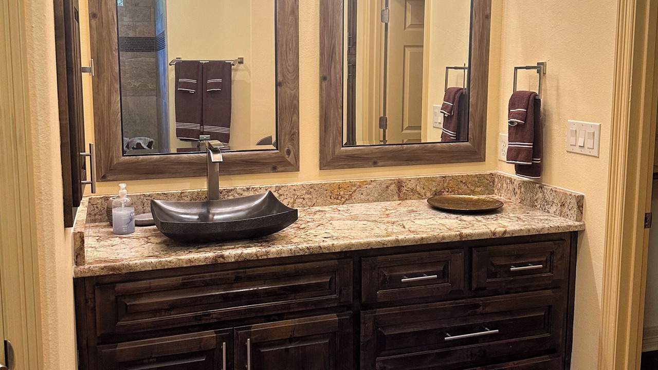 Photo of Bathroom in Broaddus