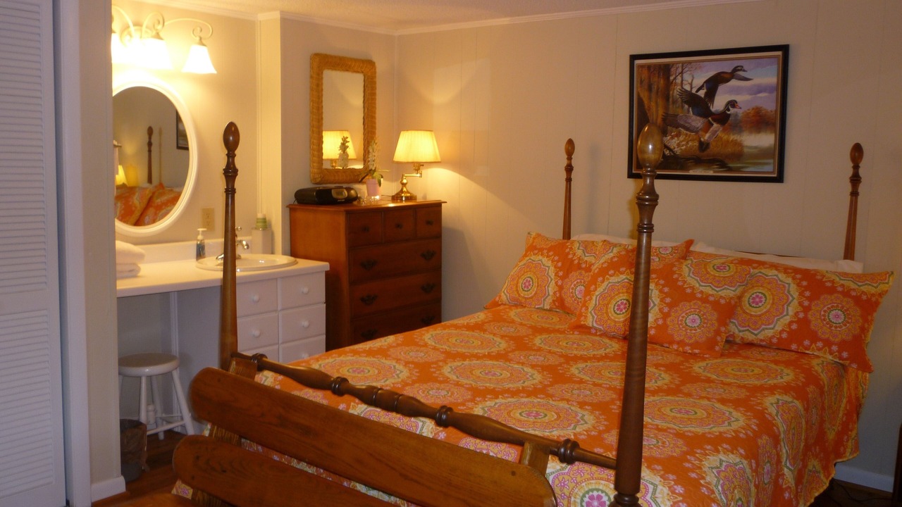 Photo of Bedroom in Lynn