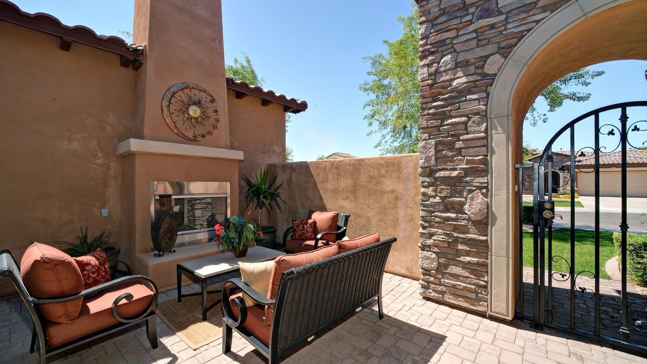 Photo of Patio Balcony in Palm Valley