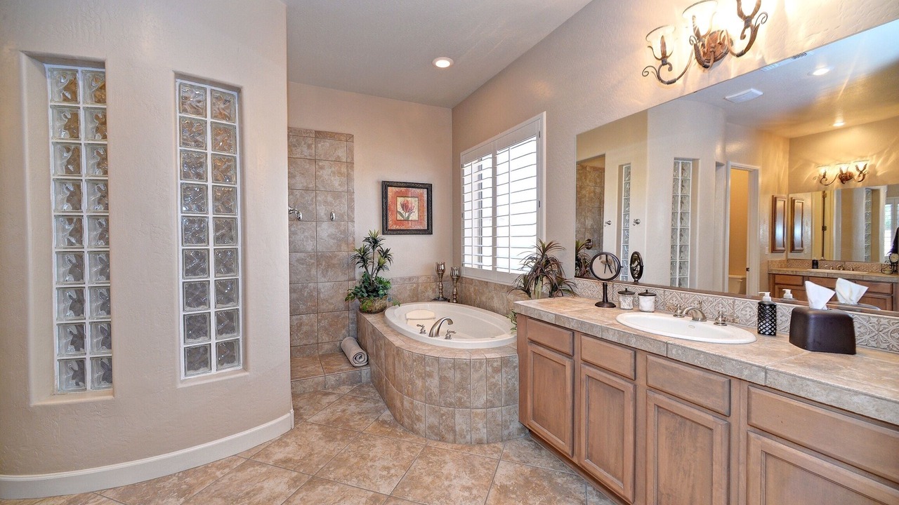 Photo of Bathroom in Palm Valley