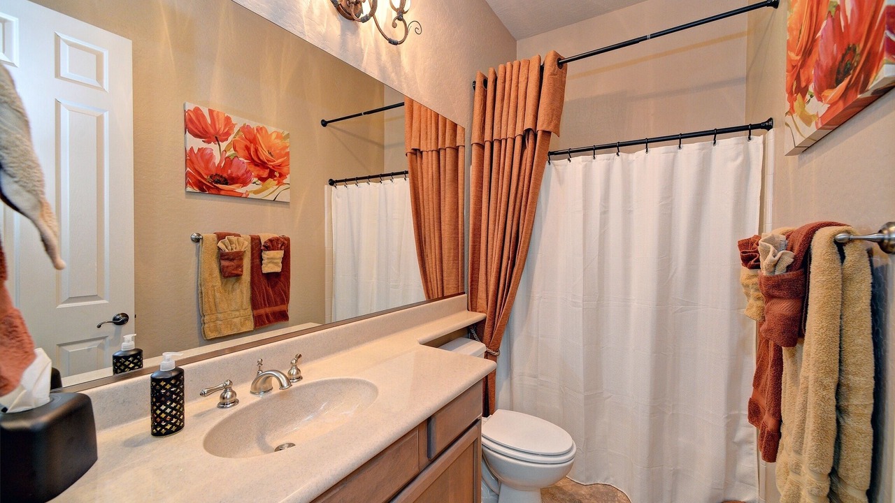 Photo of Bathroom in Palm Valley