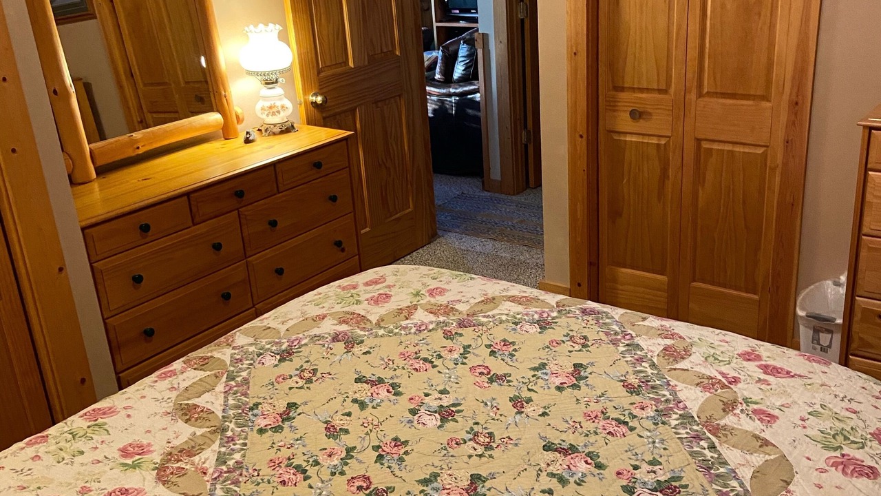 Photo of Bedroom in Crosslake