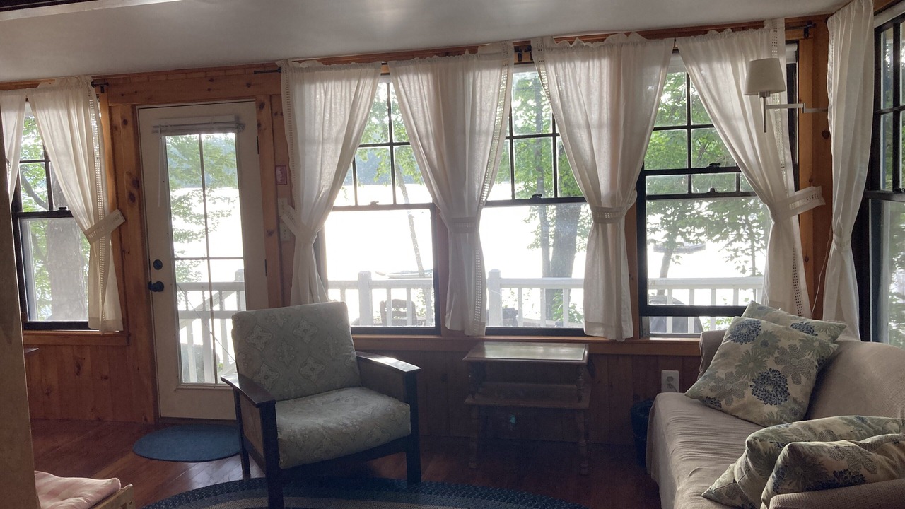 Photo of Livingroom in Raymond