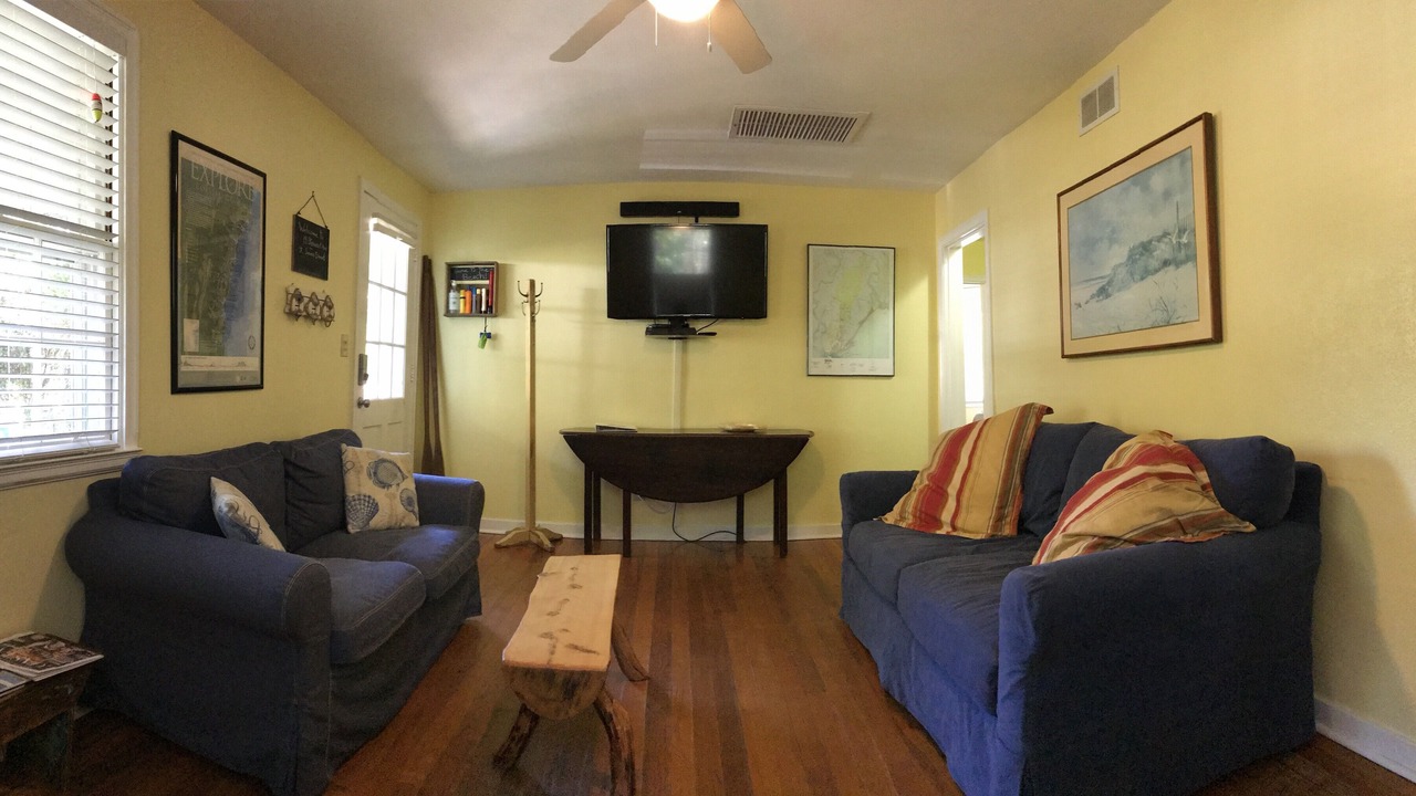 Photo of Livingroom in Saint Simons Heights