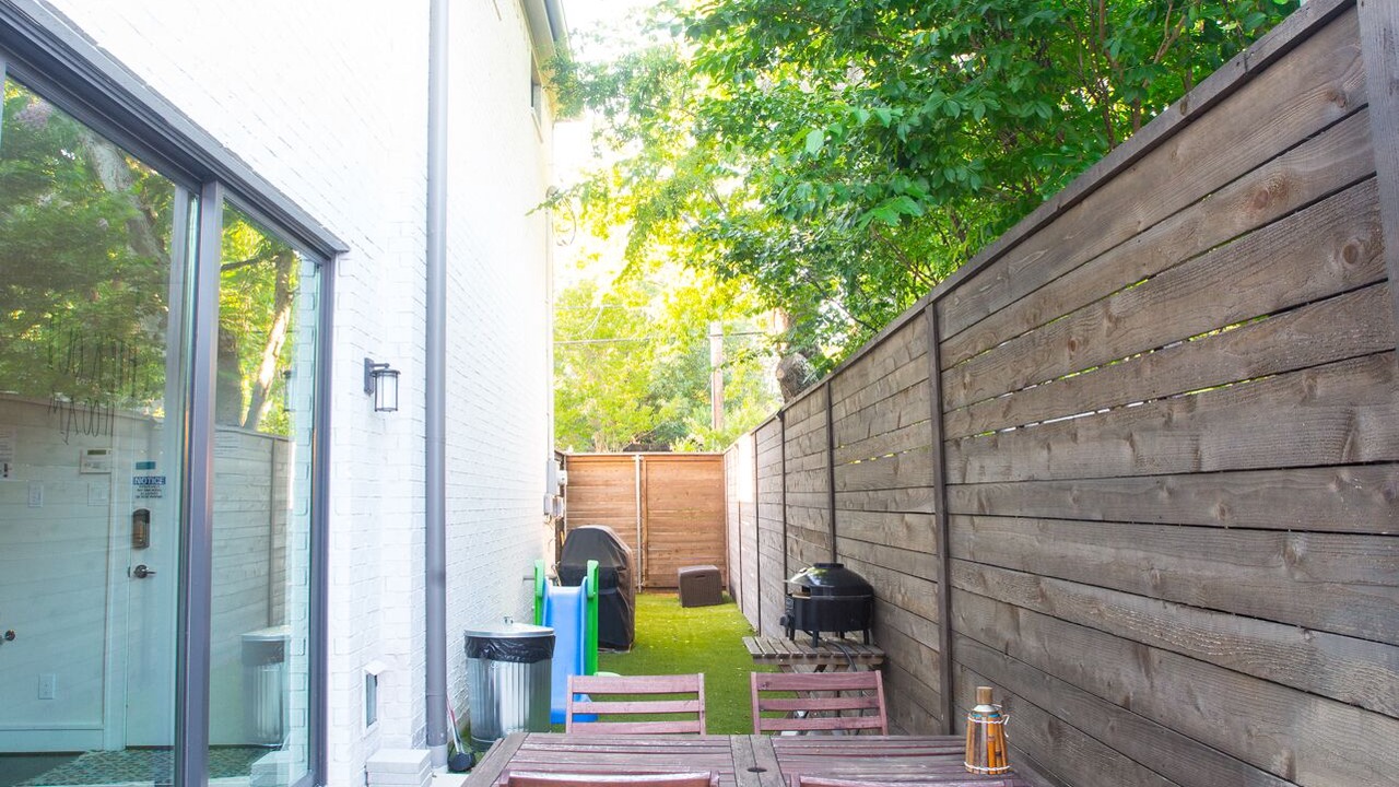 Photo of Outdoor in Park Cities