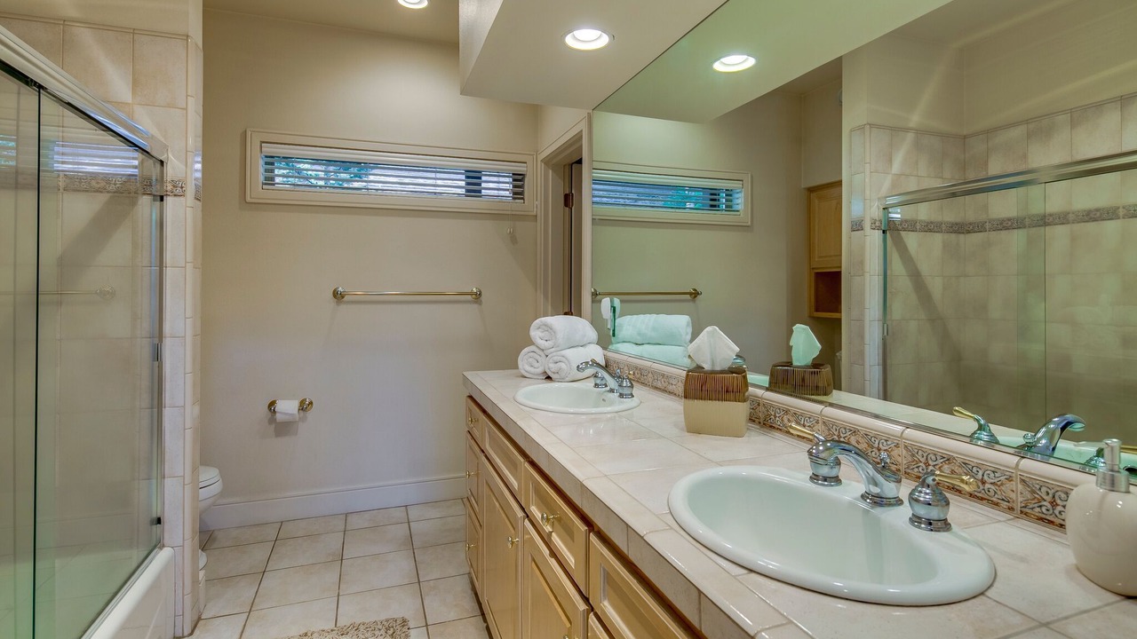 Photo of Bathroom in Broken Top