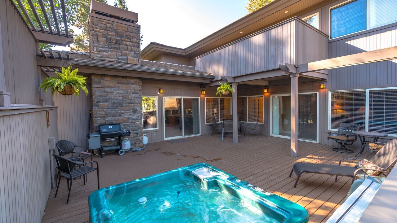 Photo of Patio Balcony in Broken Top
