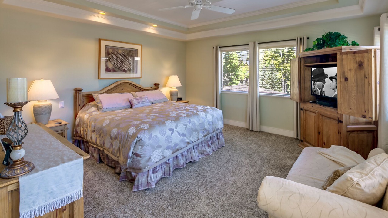 Photo of Bedroom in Broken Top