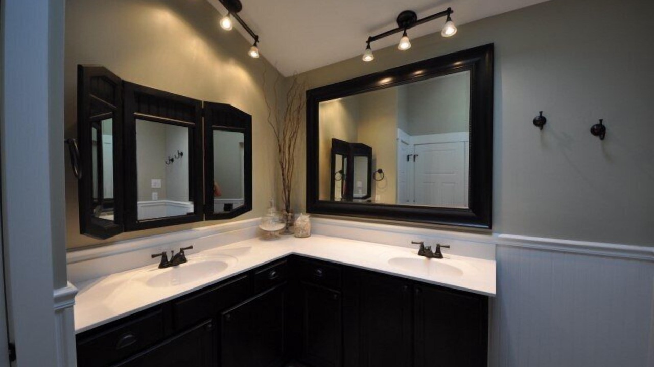 Photo of Bathroom in Lake Ozark