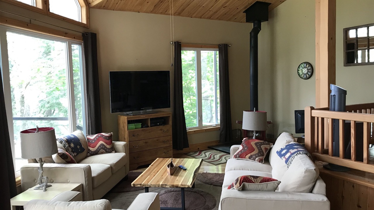 Photo of Livingroom in Dysart et al