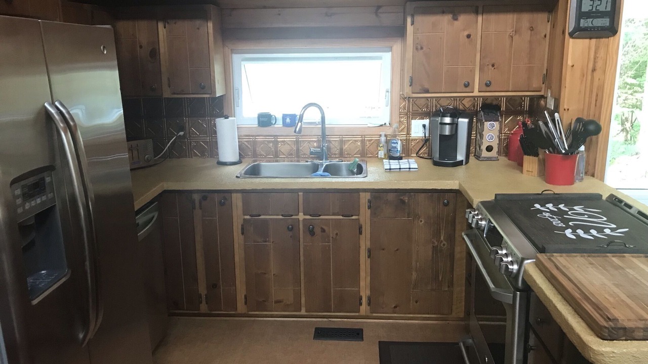 Photo of Kitchen in Dysart et al