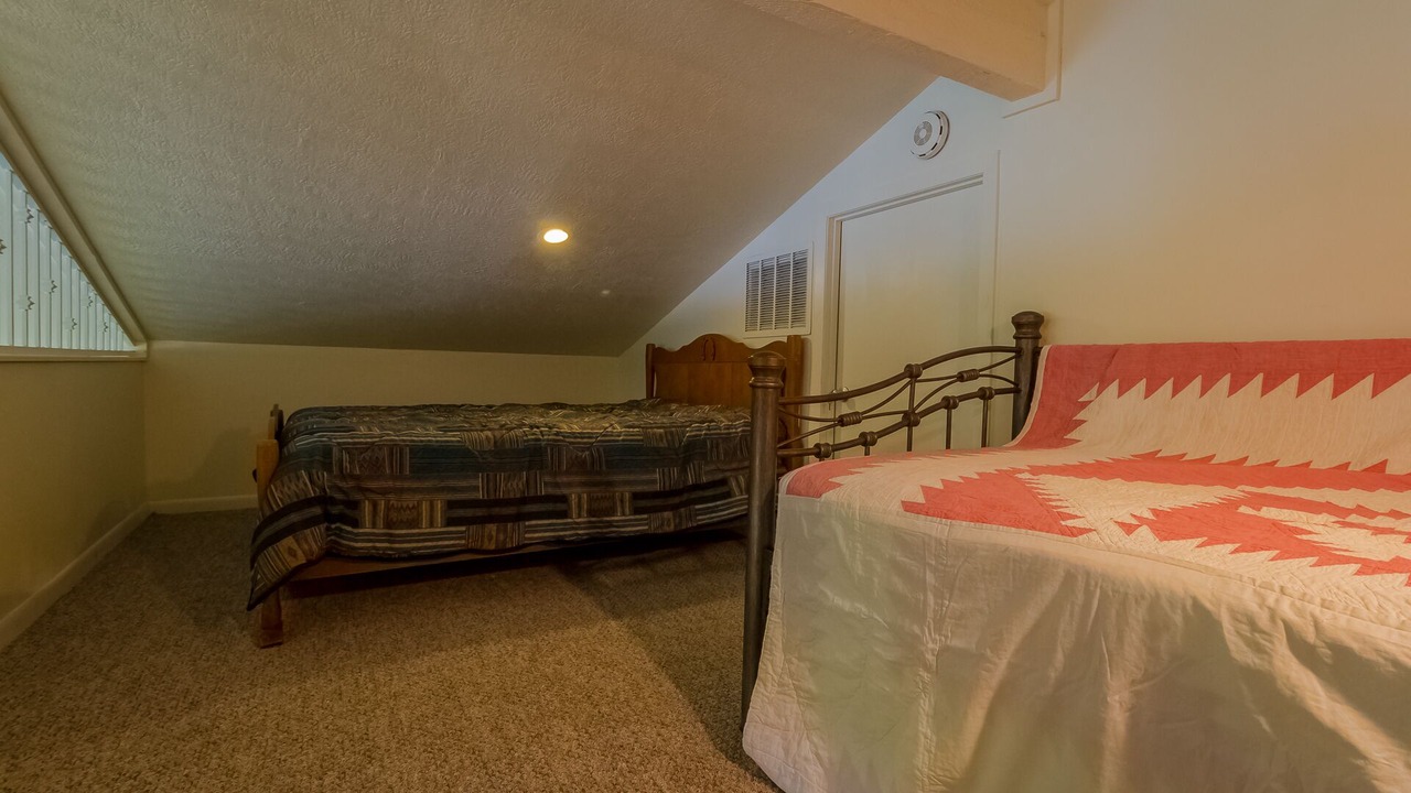 Photo of Bedroom in Sunrise Beach