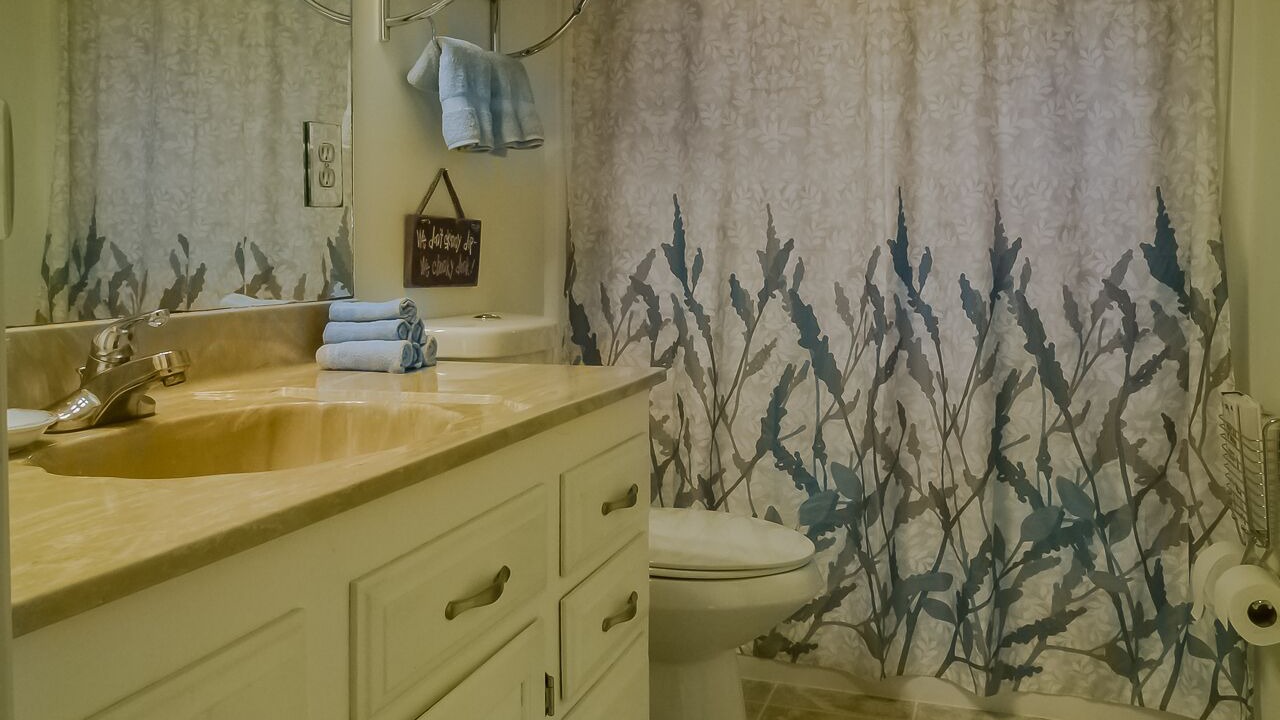 Photo of Bathroom in Sunrise Beach