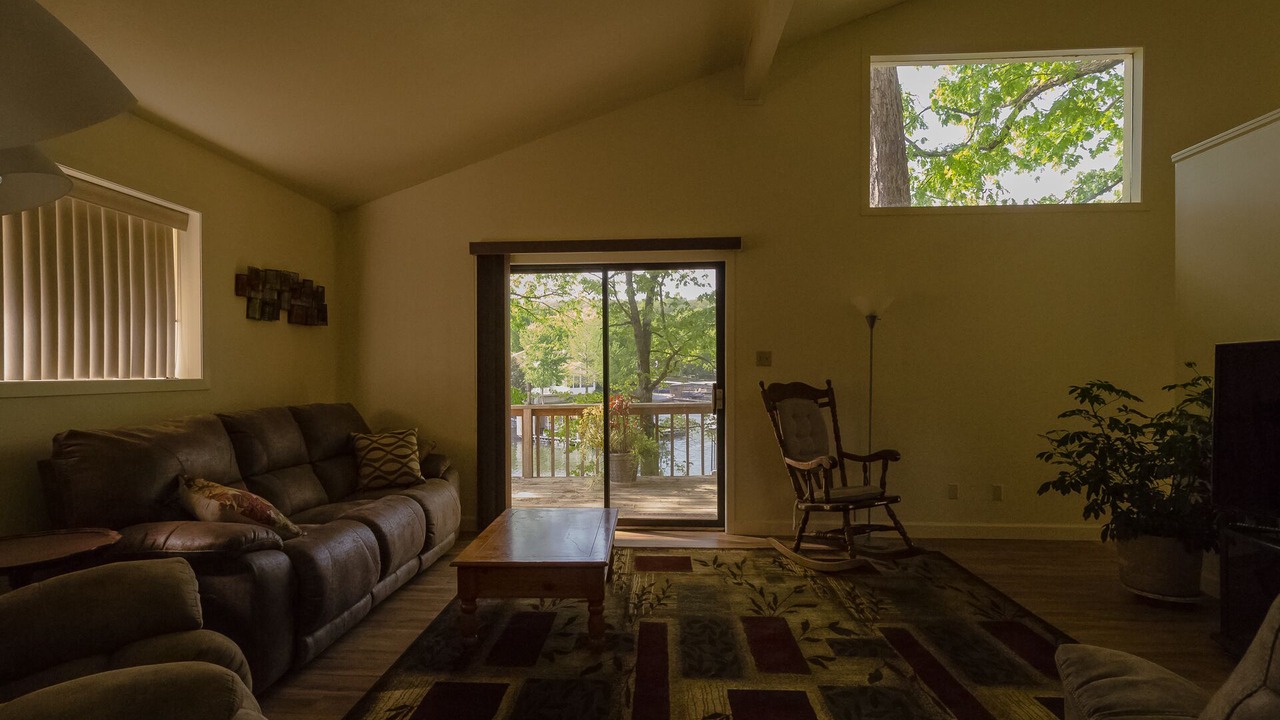 Photo of Livingroom in Sunrise Beach