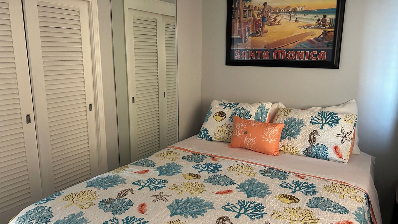 Photo of Bedroom in North Redington Beach