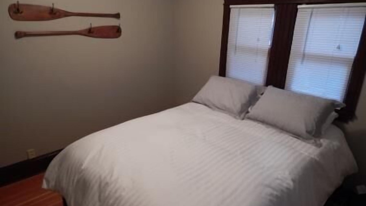 Photo of Bedroom in Old Bend