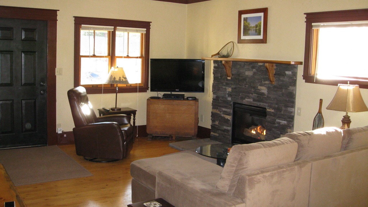 Photo of Livingroom in Old Bend