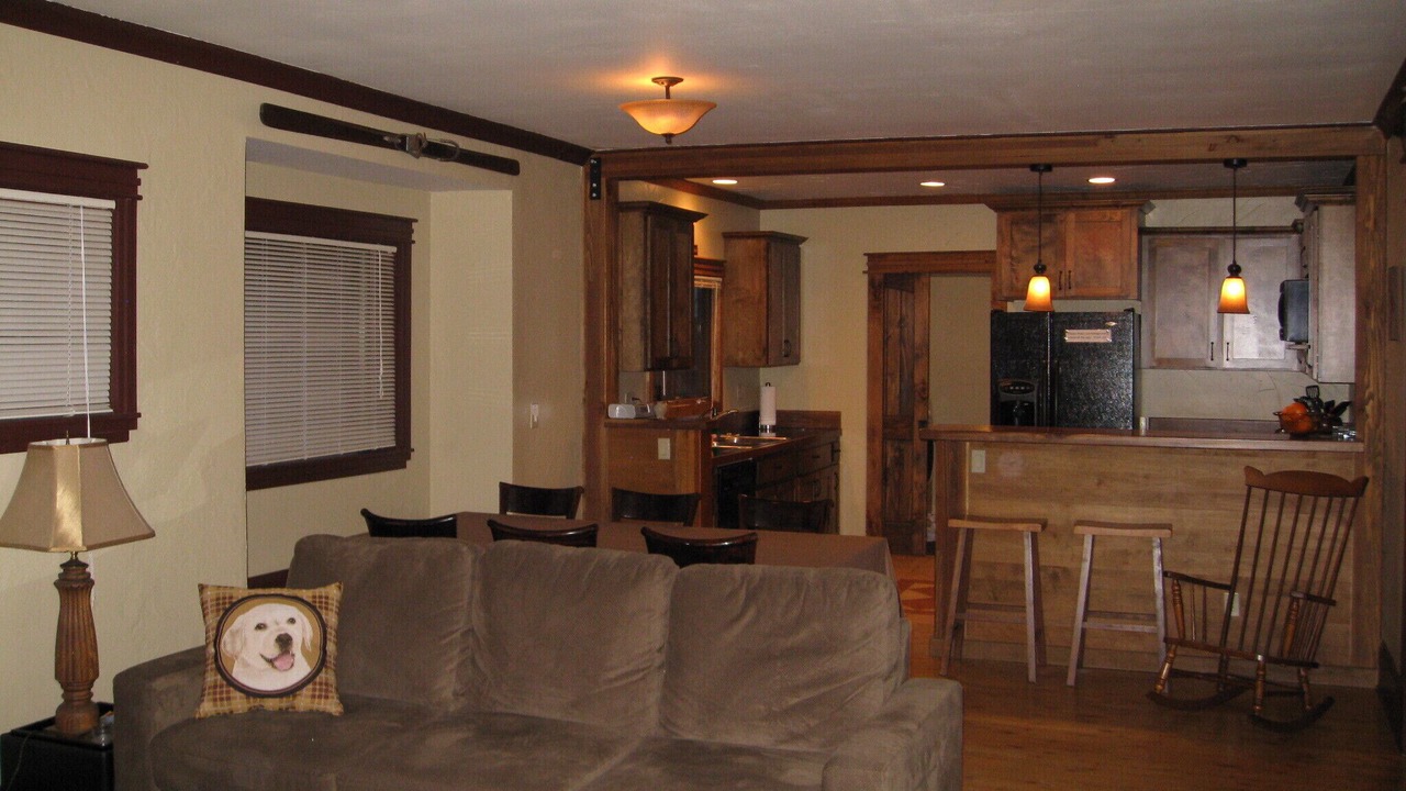 Photo of Livingroom in Old Bend