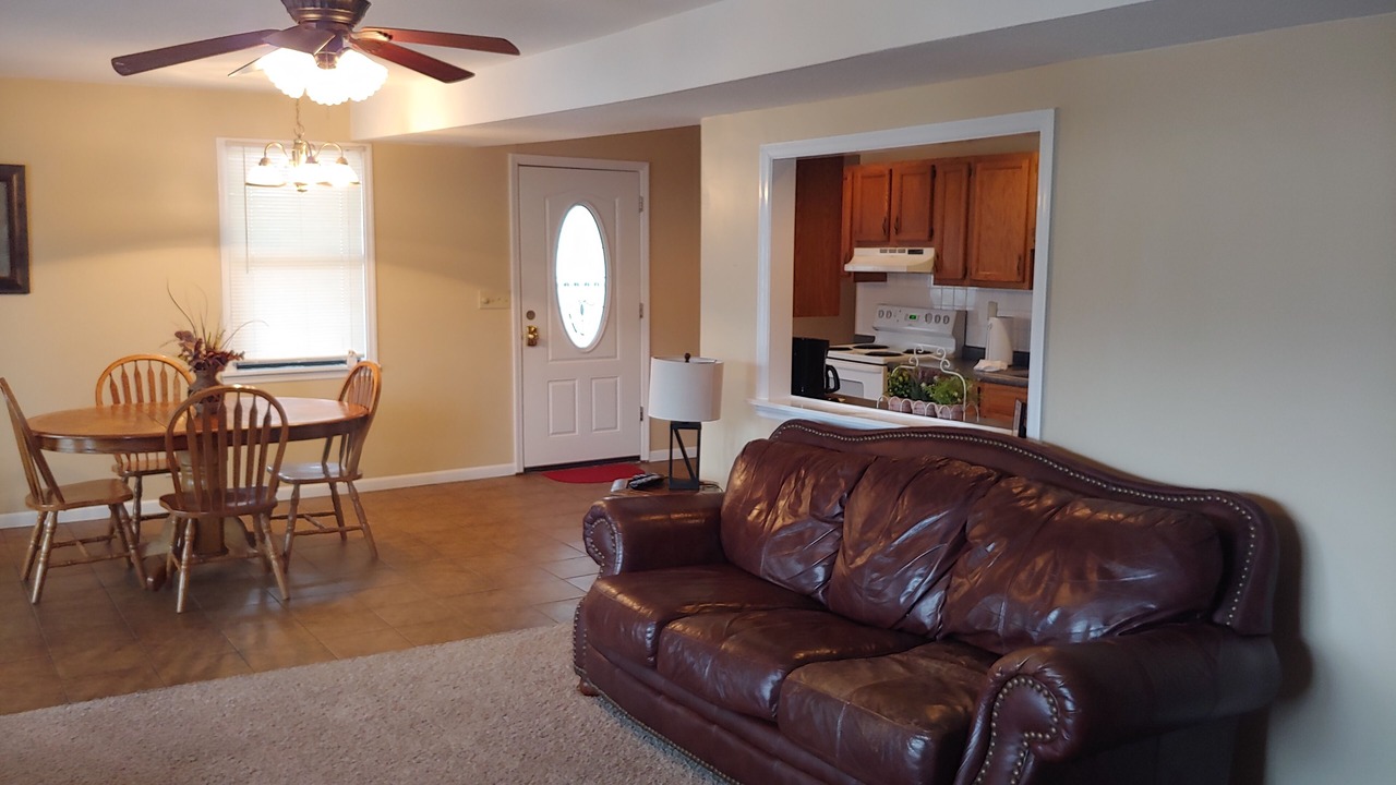 Photo of Livingroom in Sunrise Beach