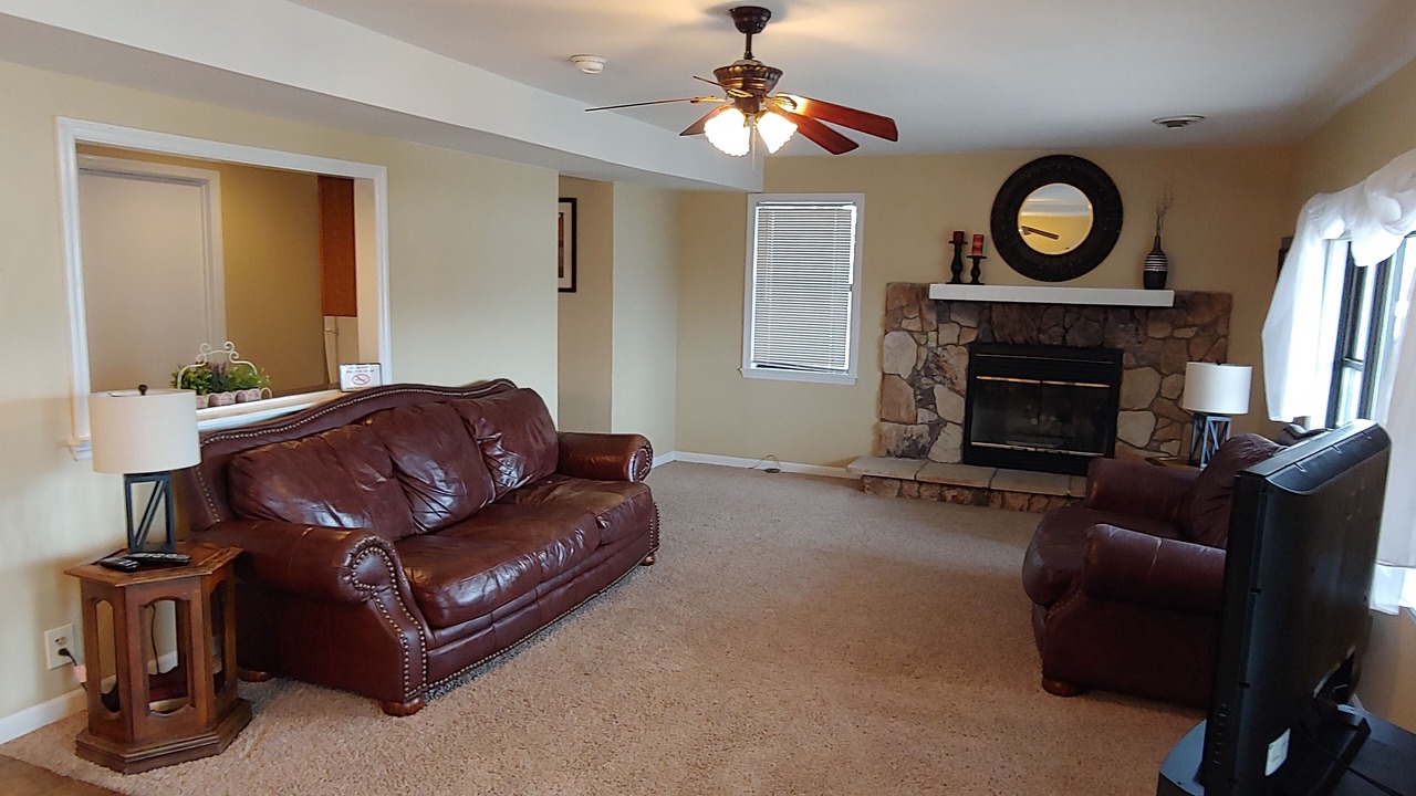Photo of Livingroom in Sunrise Beach