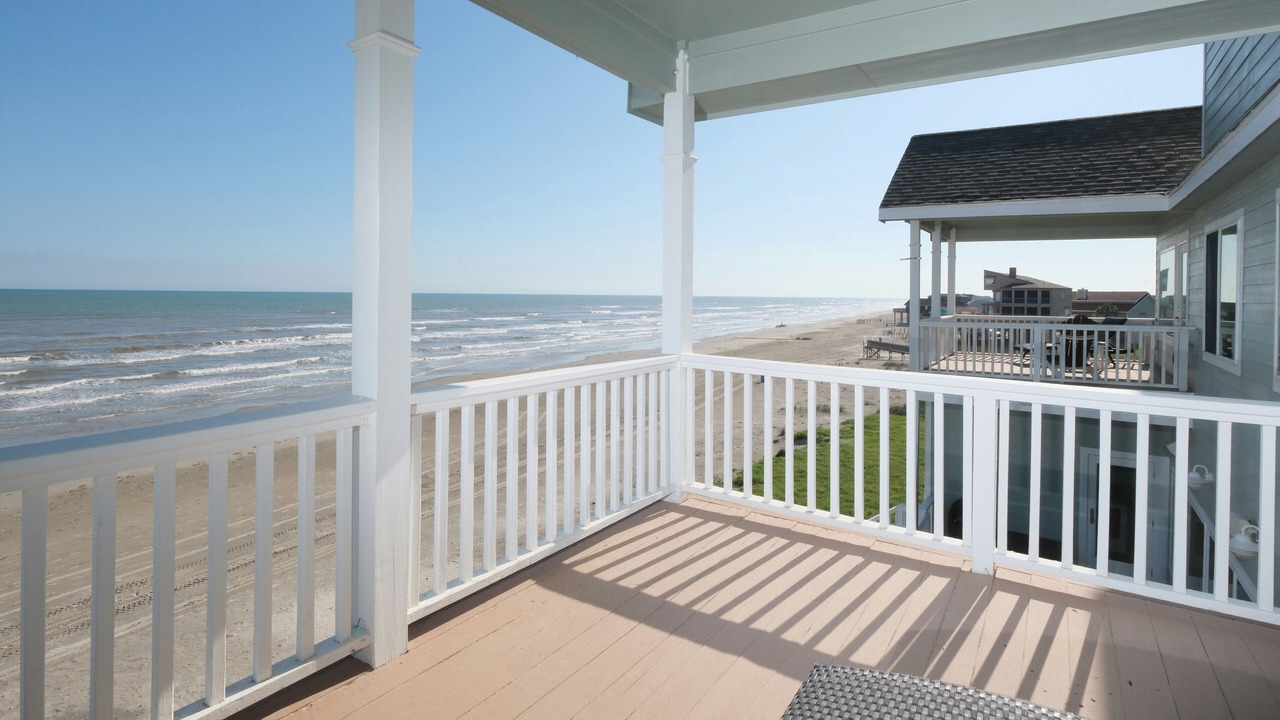 Photo of Patio Balcony in Hershey Beach