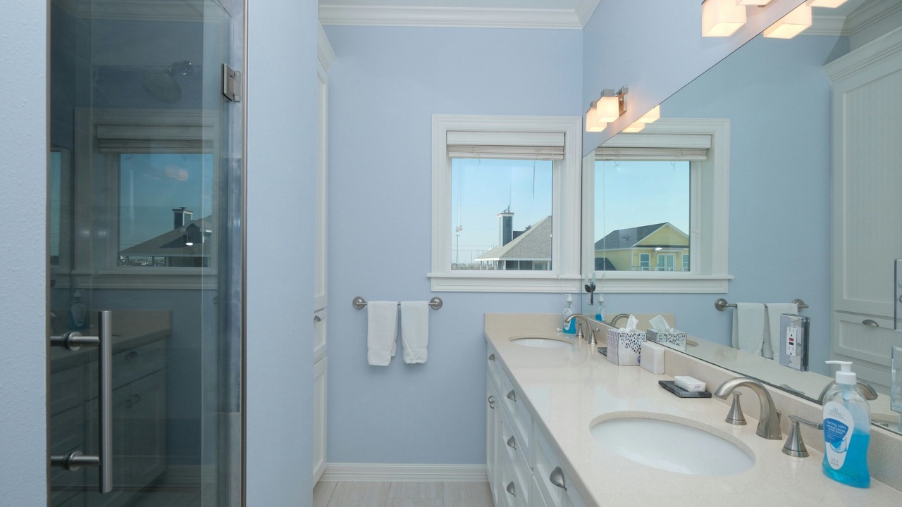 Photo of Bathroom in Hershey Beach