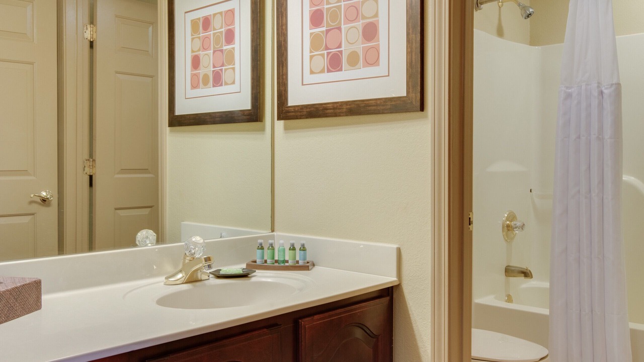 Photo of Bathroom in Pennington Bend