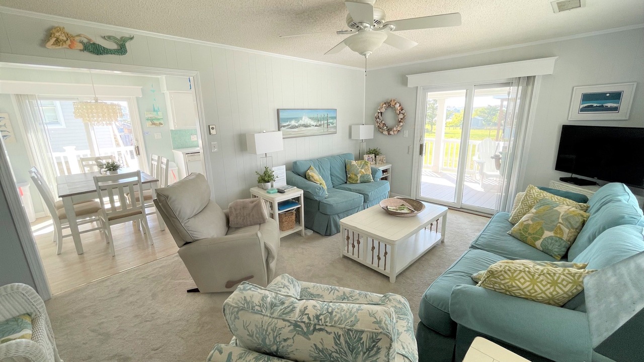 Photo of Livingroom in Kill Devil Hills