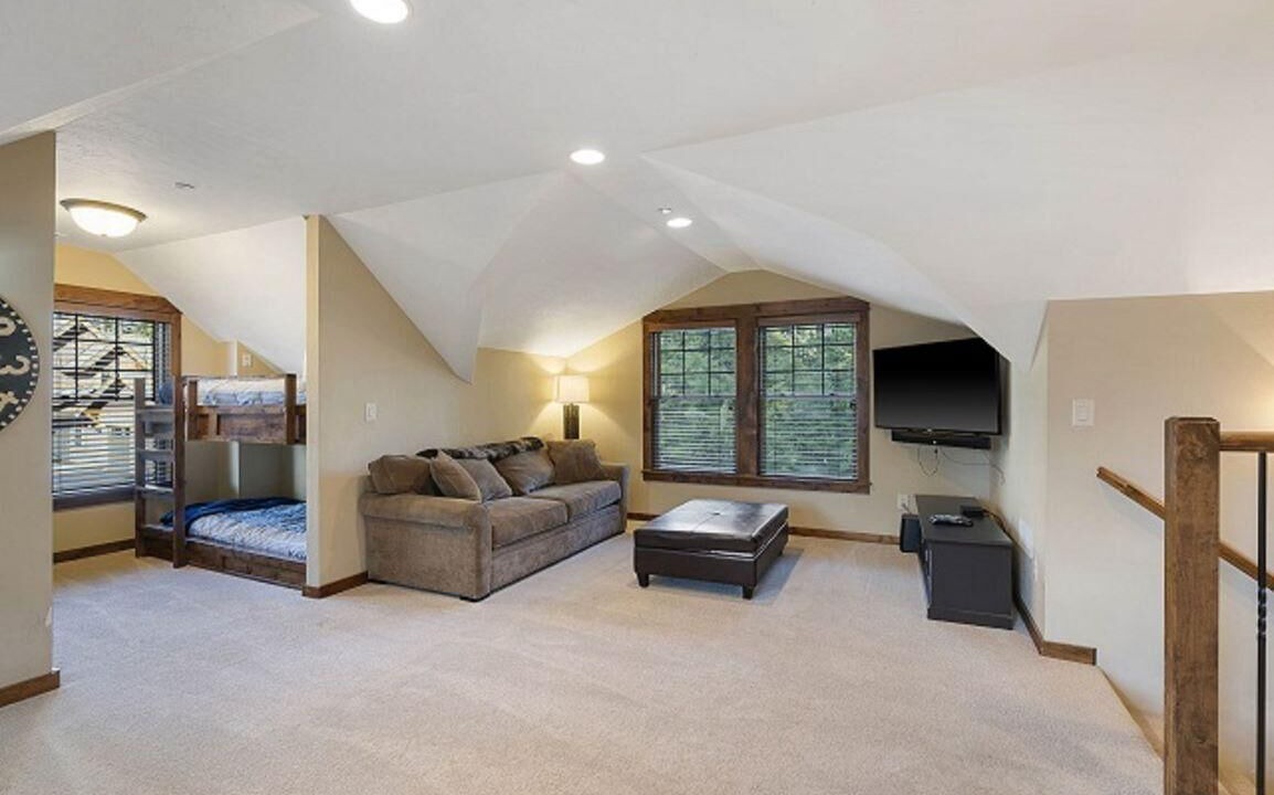 Photo of Livingroom in Cle Elum