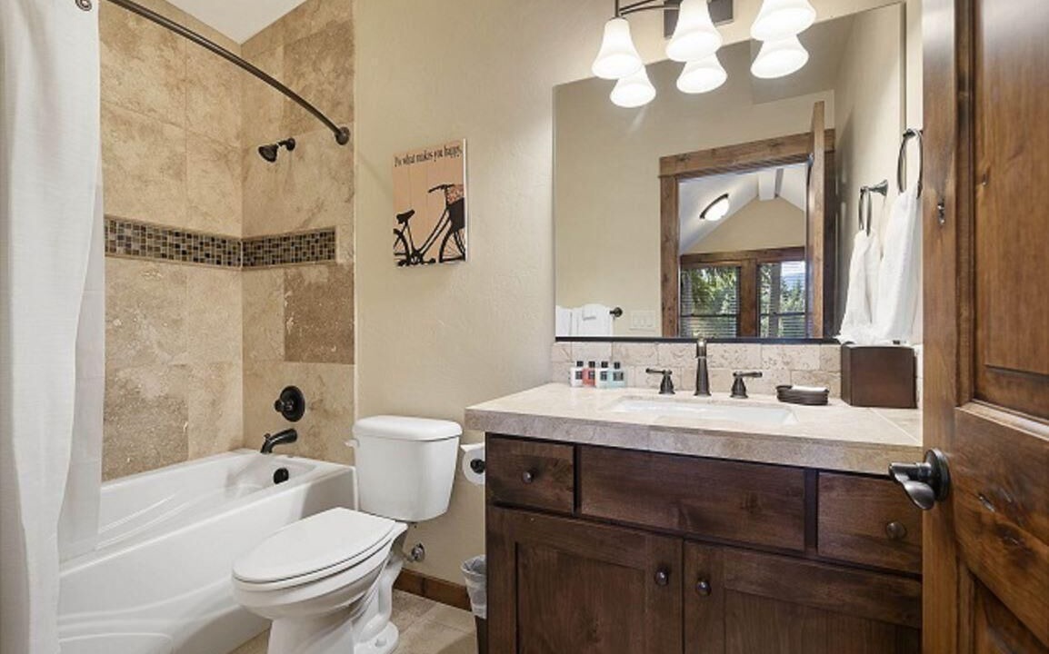 Photo of Bathroom in Cle Elum