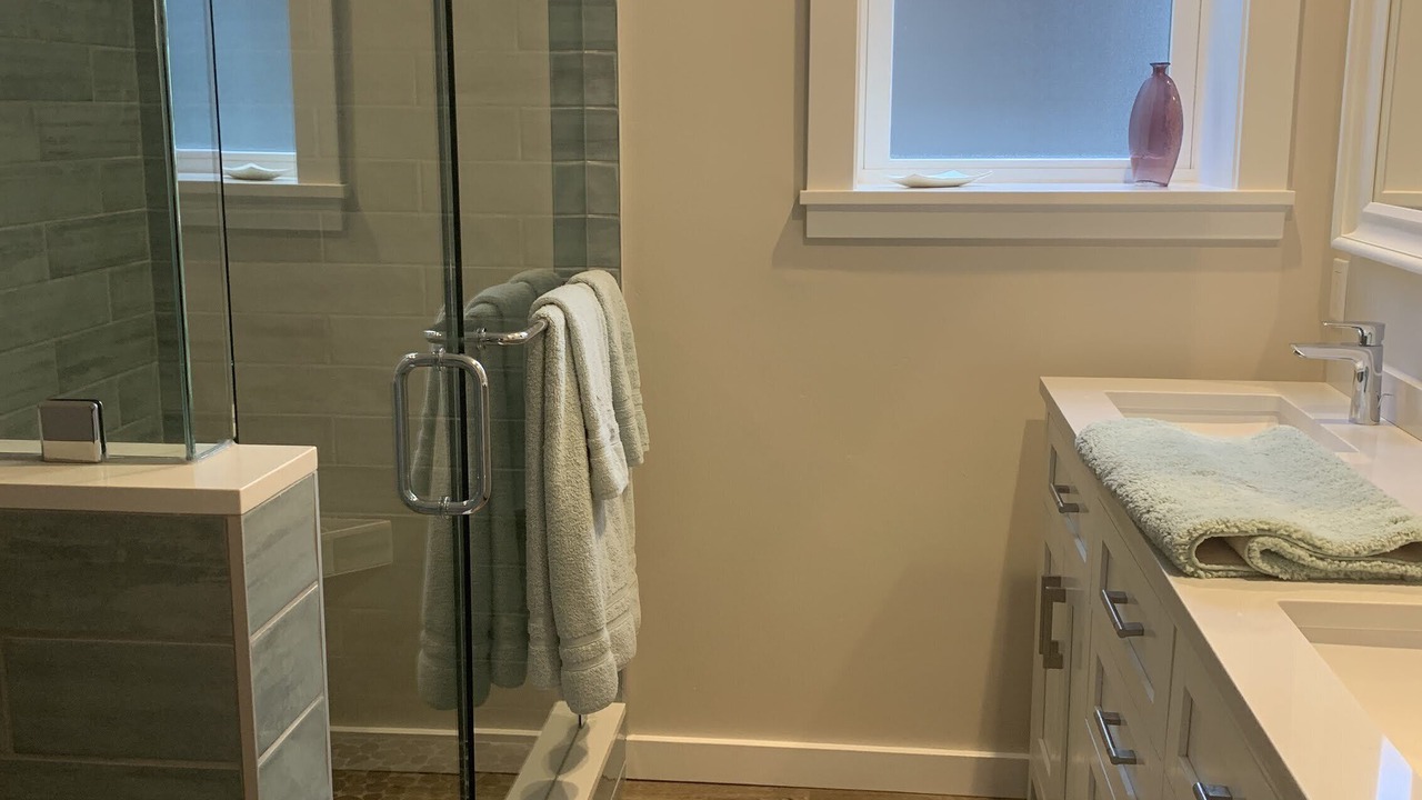 Photo of Bathroom in South Mission Beach