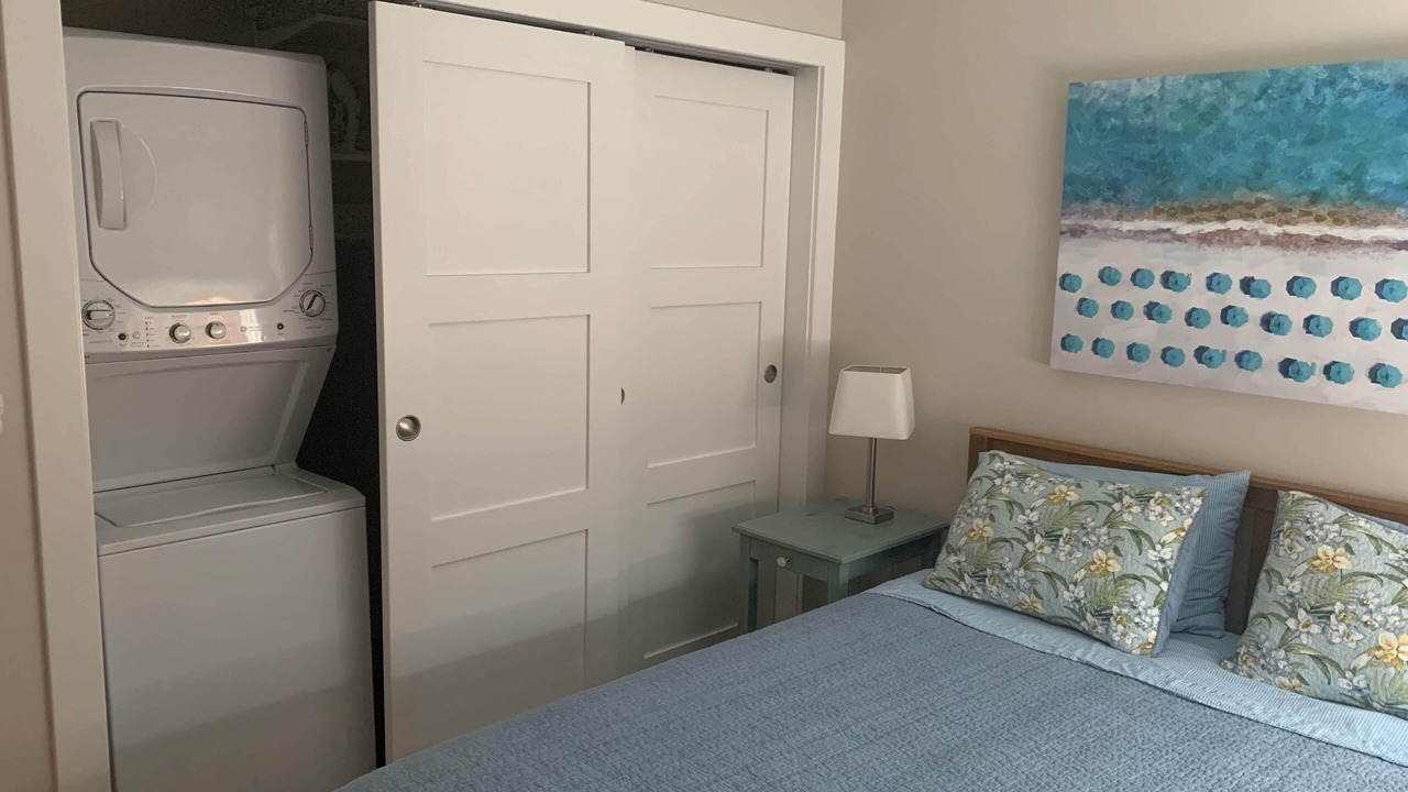 Photo of Bedroom in South Mission Beach