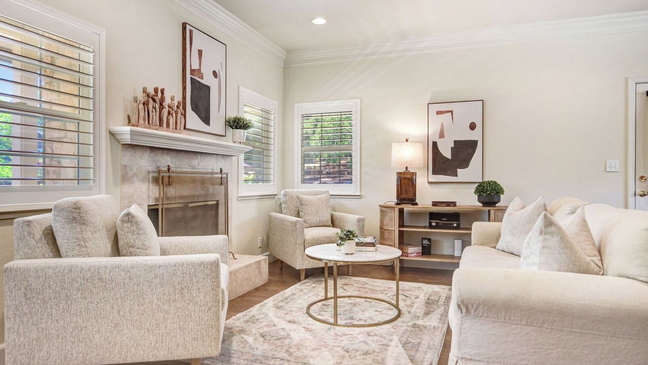 Photo of Livingroom in Boyes Hot Springs