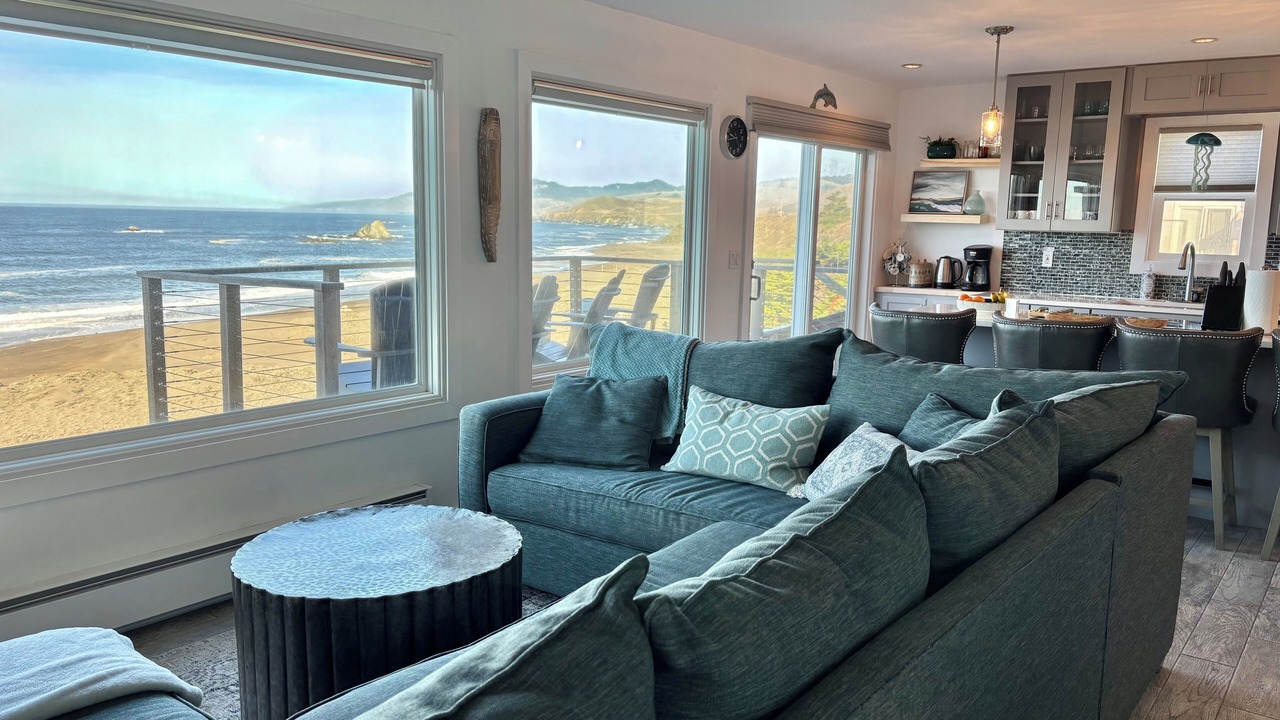 Photo of Livingroom in Bodega Bay