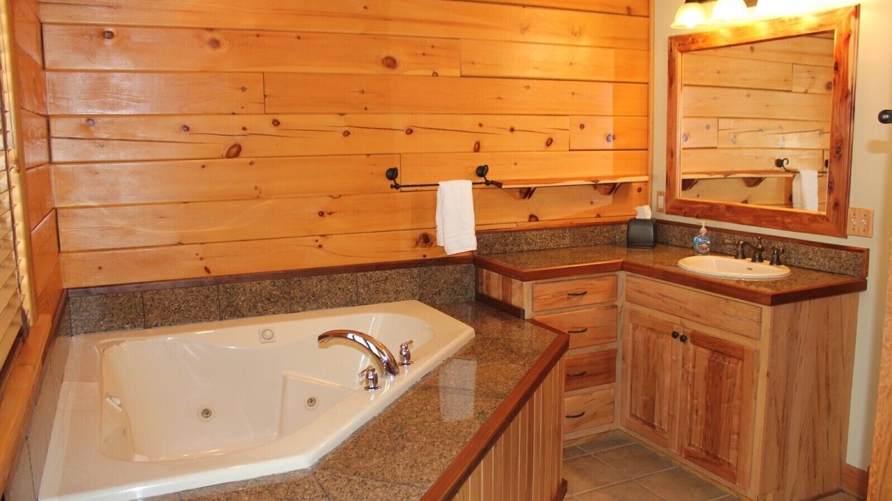 Photo of Bathroom in Six Mile
