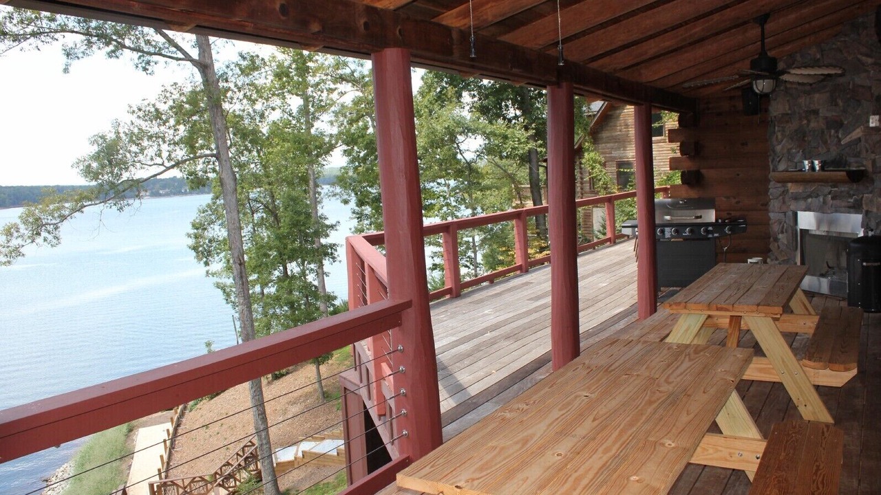 Photo of Outdoor in Six Mile