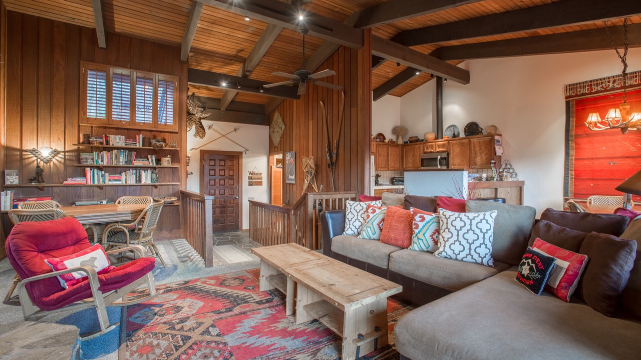 Photo of Bedroom in Mammoth Lakes