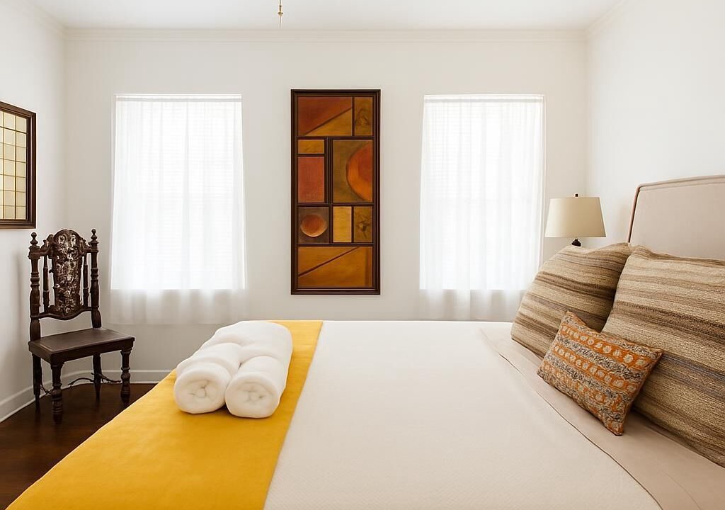 Photo of Bedroom in Pierson Place Historic District